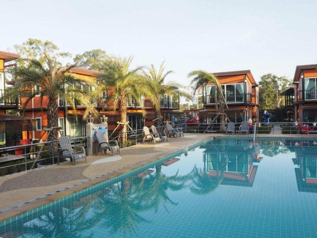 Oyo 755 Rattana Resort Ko Lanta Kültér fotó